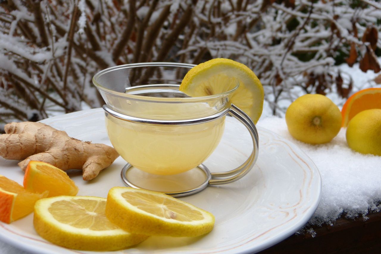 You are currently viewing How to Make Ginger Tea | Lemon Ginger Tea Recipe, Benefits, Risks, and More